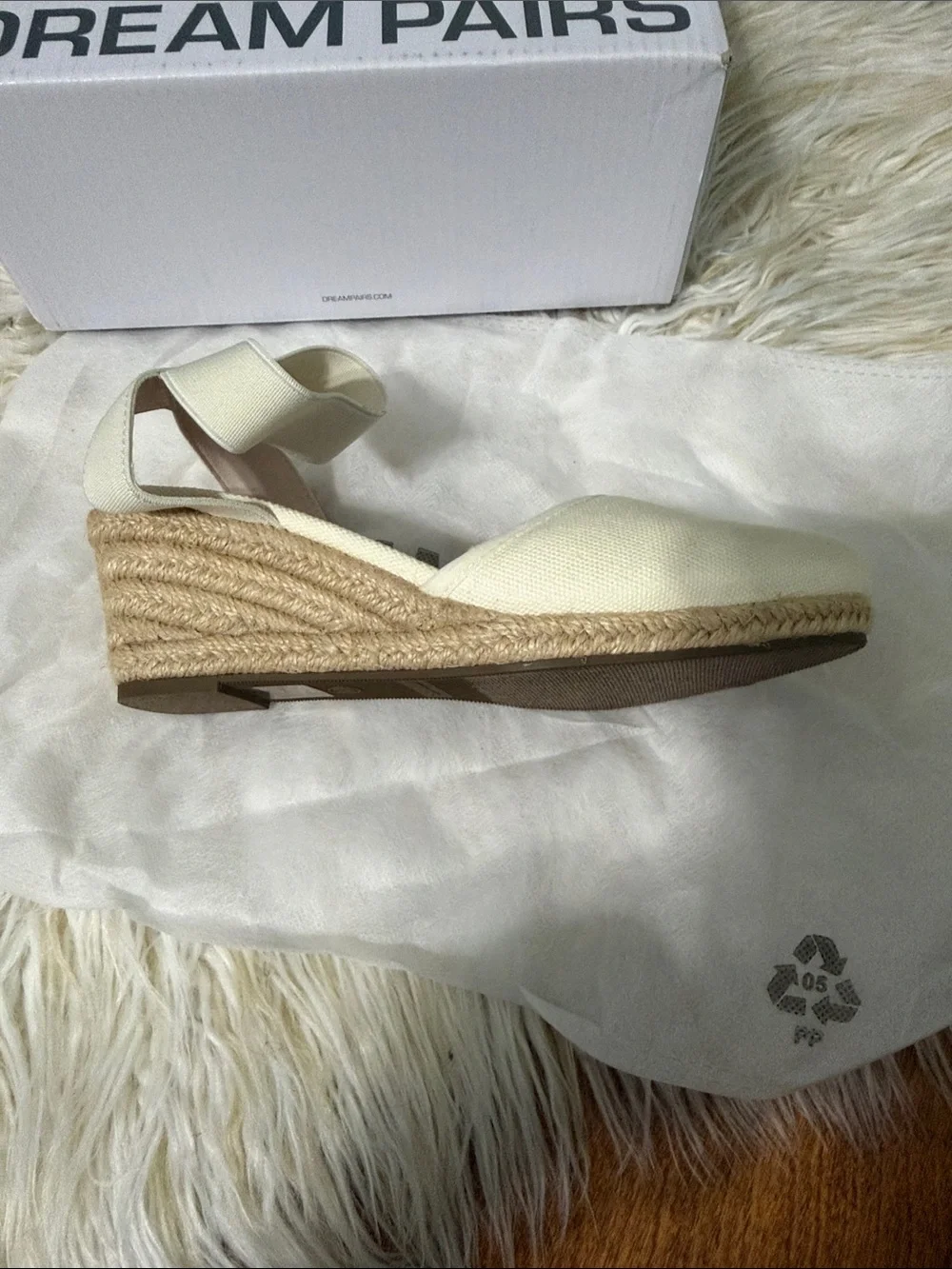 Dream Pairs Cream Canvas Ankle-Strap Espadrille